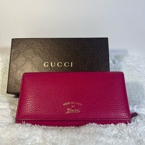 GUCCI Full inclusion Pink long wallet with COA